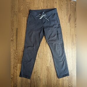 Vuori Women's Ripstop Pants - Women's Medium - Charcoal - Fair Condition